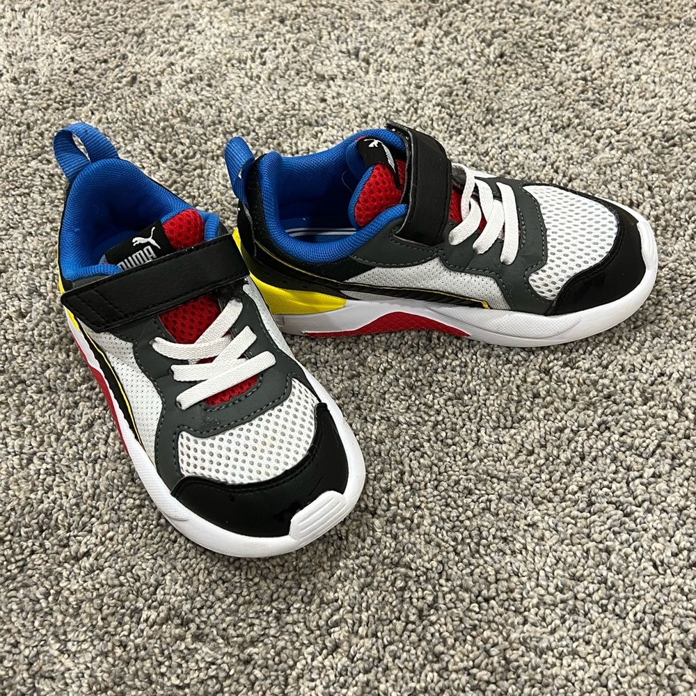 Puma boys sneakers, size 10.